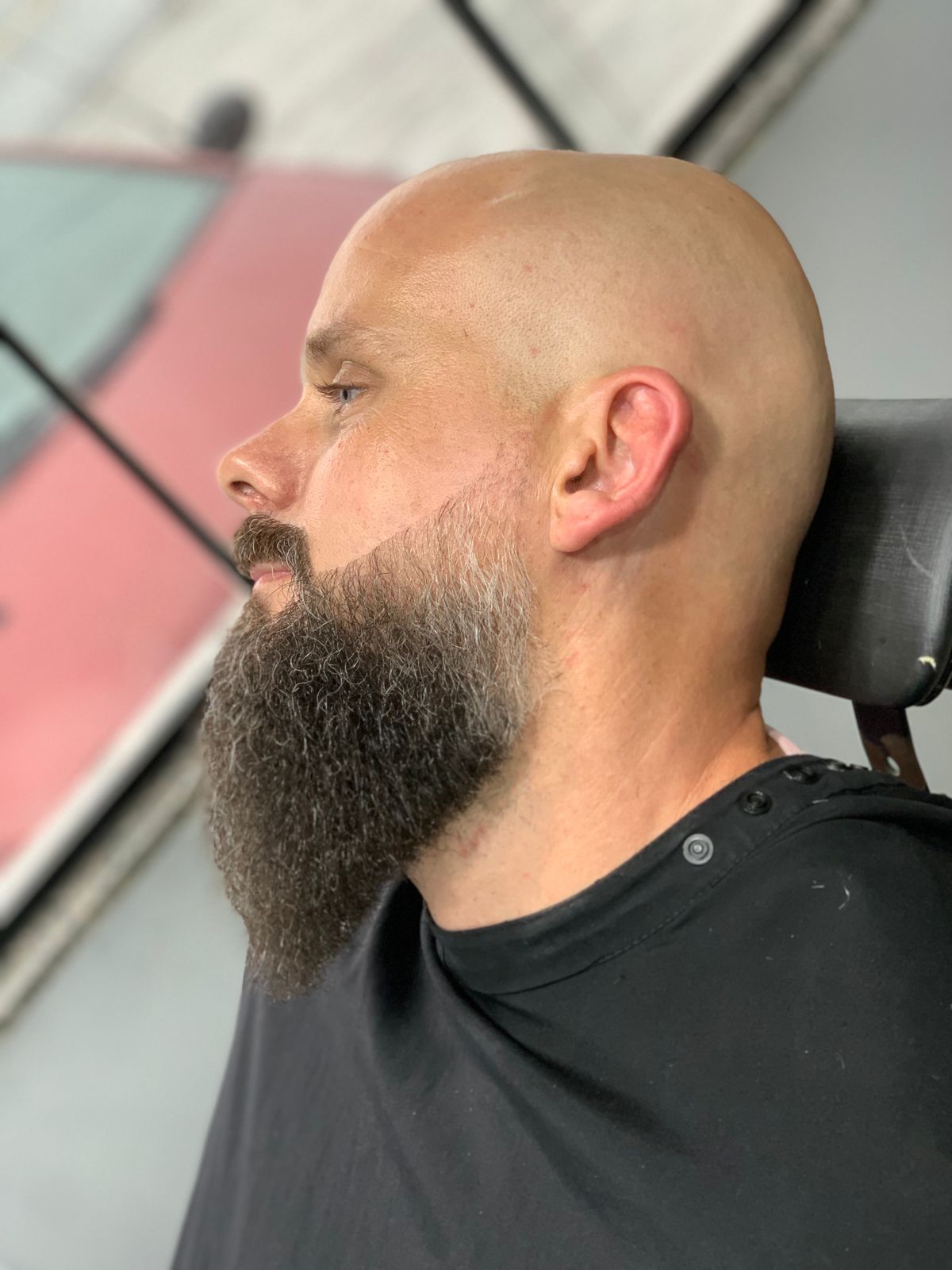 Corte baixo com riscos