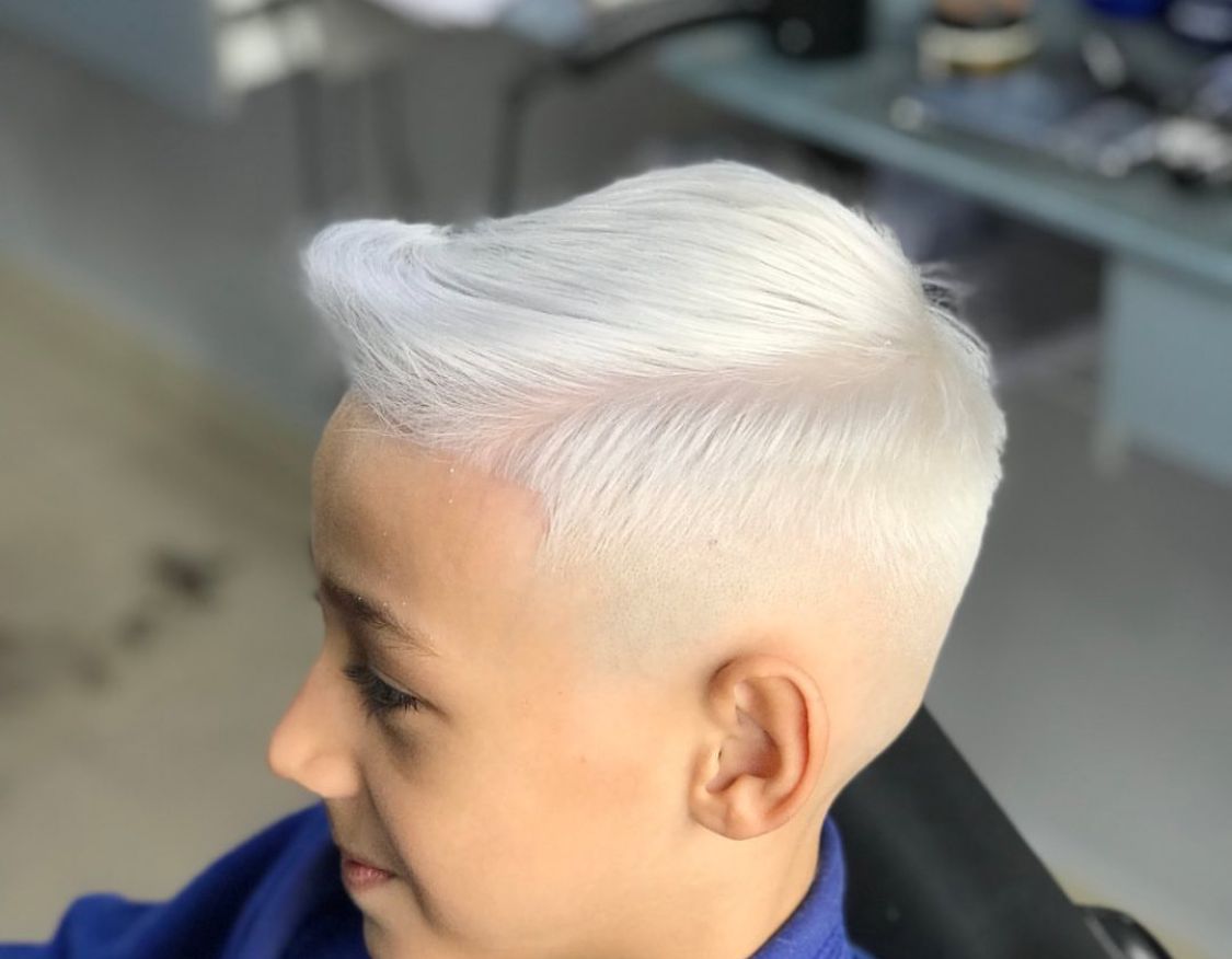 Corte baixo com riscos